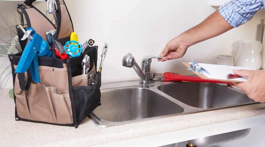 Make Plumbing Maintenance a New Year’s Resolution