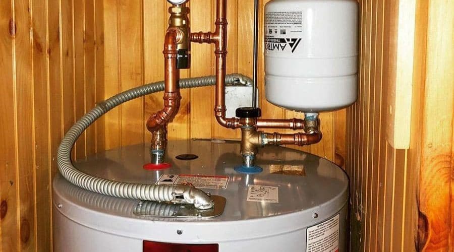 The Advantages of Maintaining Commercial Water Heaters